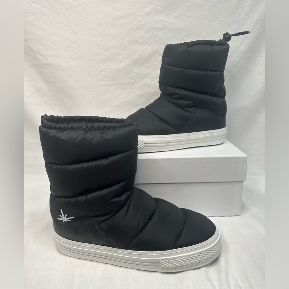 Ross & Snow - Women’s Black Whool Lined Puff/Winter Boots Sz: 9